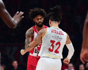 O Ντόρσεϊ απαντά σε ερώτηση του Athletiko για το επεισόδιο με Στραζέλ: «Μου έδωσε κίνητρο» (video) O Ντόρσεϊ απαντά σε ερώτηση του Athletiko για το επεισόδιο με Στραζέλ: «Μου έδωσε κίνητρο» (video)