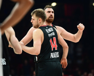 «Άσχημη» νίκη με άγρια, ερυθρόλευκη ομορφιά «Άσχημη» νίκη με άγρια, ερυθρόλευκη ομορφιά