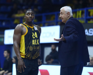 Η ΑΕΚ, το «πρέπει» του αγώνα με τον ΠΑΟΚ και η νίκη-σημείο αναφοράς