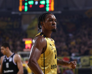 Το ντέρμπι Άρης-ΠΑΟΚ μέσα από τα... μάτια του Μπράις Τζόουνς: «Δεν κάνουμε αυτά που πρέπει για να κερδίσουμε» (video)