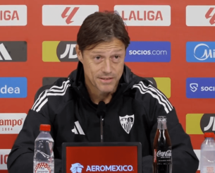 «Λύγισε» για τον Μαραντόνα ο Αλμέιδα: «Ηταν το φως του ποδοσφαίρου μας, ο καλύτερος και δεν θα υπάρξει ποτέ άλλος»