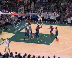 Με... ιπτάμενο Γιάννη το Top 10 του NBA (video) Με... ιπτάμενο Γιάννη το Top 10 του NBA (video)