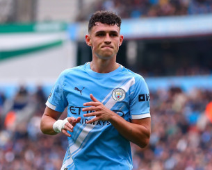 Τρολ «πέθαναν» τον γιο του Φόντεν μέσω AI