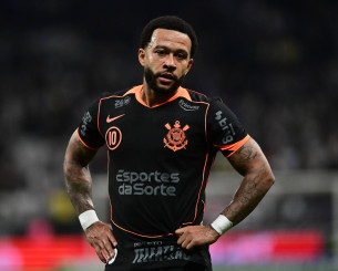 Σκάνδαλο με Ντεπάι στη Βραζιλία: Υποστήριξε τον γιο του αρχηγού της μαφίας (photo) Σκάνδαλο με Ντεπάι στη Βραζιλία: Υποστήριξε τον γιο του αρχηγού της μαφίας (photo)