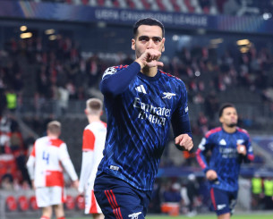 Ασταμάτητη Άρσεναλ, πέρασε κι από την έδρα της Σλάβια Πράγας