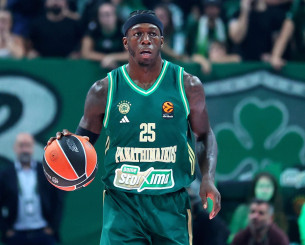 Η αλλαγή που έκανε ο Κέντρικ Ναν στο ημίχρονο και «σκότωσε» την Μακάμπι (pics) Η αλλαγή που έκανε ο Κέντρικ Ναν στο ημίχρονο και «σκότωσε» την Μακάμπι (pics)