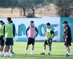 Σε φουλ ρυθμούς ο Πελίστρι στον Παναθηναϊκό - Ελπίδες να προλάβει τον ΠΑΟΚ ο Μπακασέτας