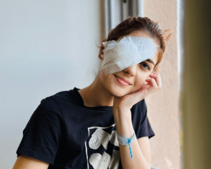 Συγκλονίζει η Δώρα Γκουντούρα με πρόβλημα υγείας που αντιμετωπίζει στο μάτι Συγκλονίζει η Δώρα Γκουντούρα με πρόβλημα υγείας που αντιμετωπίζει στο μάτι