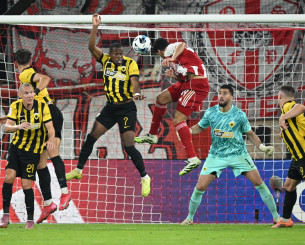 Ο Ταρέμι ανενόχλητος με κεφαλιά το 2-0 για τον Ολυμπιακό (video) Ο Ταρέμι ανενόχλητος με κεφαλιά το 2-0 για τον Ολυμπιακό (video)