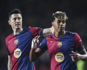 Δημοσίευμα «φωτιά» από το Foot Mercato: «Γιαμάλ και Λεβαντόφσκι δεν μιλάνε μεταξύ τους»