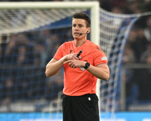 Ο Elite Γερμανός Ζίμπερτ στο Ολυμπιακός - Άρης Ο Elite Γερμανός Ζίμπερτ στο Ολυμπιακός - Άρης