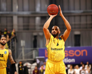 Ο Άρης έκανε ένα βήμα μπροστά, ο Νουά φώναξε «παρών» και ο Φορμπς... απογοήτευσε ξανά