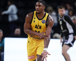 Ο Φρανκ Μπάρτλεϊ στο Athletiko: «Εκπληκτικός αθλητής ο Μπράουν, φανταστική προσθήκη για την ΑΕΚ»