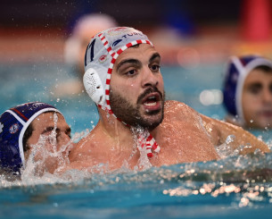 Δείτε τα αμφιλεγόμενα σφυρίγματα που έκριναν την ήττα του Ολυμπιακού από την Μλάντοστ (video)