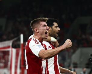 Ο Ολυμπιακός ανακοίνωσε την ανανέωση του Κοστίνια έως το 2029!