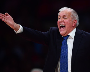 Λακωνικός Ομπράντοβιτς, είπε «πρέπει να δω κάποια πράγματα» κι... έφυγε!