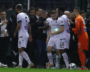 Για δυο αποβολές διαμαρτύρεται ο ΠΑΟΚ στην Λεωφόρο