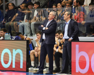 Ζούρος: «Προφανώς οι παίκτες μας δε θέλουν να παίξουν μπάσκετ»