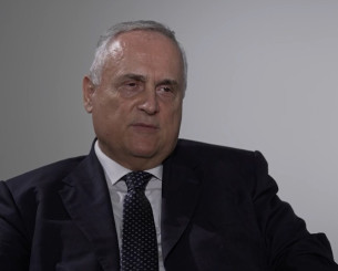 H Λάτσιο... επιστράτευσε παπά για να αλλάξει η αγωνιστική εικόνα της