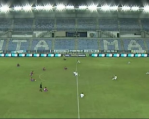 Τρομερό σκηνικό στην Κολομβία: Ποδοσφαιριστές ξάπλωσαν στο χορτάρι ζητώντας καλύτερες συνθήκες εργασίας