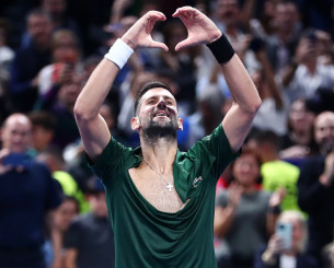 Κι άλλο ρεκόρ για τον Τζόκοβιτς: Έγινε ο μεγαλύτερος σε ηλικία τενίστας που κατακτά τίτλο