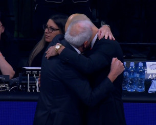 Τι είπαν Ομπράντοβιτς-Σπανούλης στην ιστορική αγκαλιά