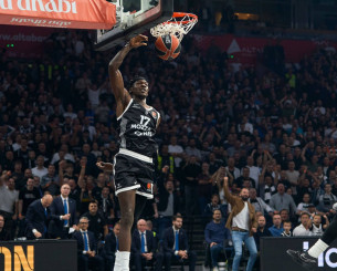 Ο Άιζακ Μπόνγκα στο Athletiko: «Πάντα ωραίο να αντιμετωπίζεις παίκτες σαν τον Βεζένκοφ - Θα ήθελα Σρέντερ στην Παρτίζαν»