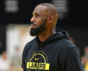 Ο ΛεΜπρόν Τζέιμς θα προπονηθεί με την αναπτυξιακή ομάδα των Λέικερς