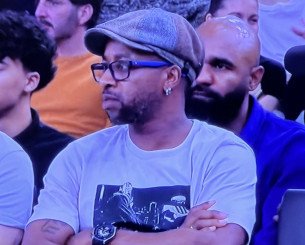 Υπό το βλέμμα του Σίντνεϊ Γκοβού αγωνίζεται ο Παναθηναϊκός στο Παρίσι