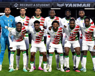 Το θαύμα του Σουρινάμ - Μια χώρα 600.000 κατοίκων πλησιάζει στο όνειρο του Μουντιάλ