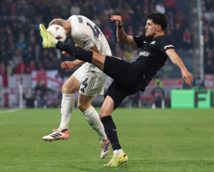 «Κόλλησε» στην Αυστρία η Νότιγχαμ - Εμφατικό διπλό της Φράιμπουργκ στη Γαλλία απέναντι στη Νις