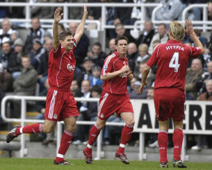 Πρώην αστέρας της Λίβερπουλ κινδυνεύει με πτώχευση μετά από διαμάχη με τον αδερφό του