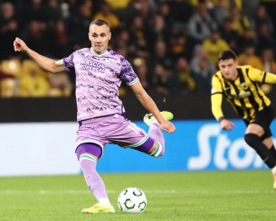 Ο Μαρίν έκανε πέναλτι, ο Μπερκ το 1-0 της Σάμροκ στη Νέα Φιλαδέλφεια (video)