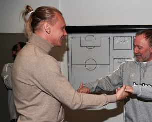 Στην Κωνσταντινούπολη ο Βίντα - Επισκέφθηκε την Μπεσίκτας (photos)