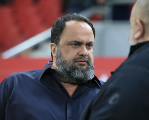 Μαρινάκης στους παίκτες: «Αν κάποιος θέλει διακοπές από τώρα, να το πει για να φύγει» Μαρινάκης στους παίκτες: «Αν κάποιος θέλει διακοπές από τώρα, να το πει για να φύγει»