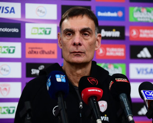 Μπαρτζώκας: «Δεν θα βάλω την ομάδα να χάσει για να μη βγούμε πρώτοι» Μπαρτζώκας: «Δεν θα βάλω την ομάδα να χάσει για να μη βγούμε πρώτοι»