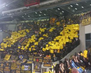 Εντυπωσιακή ατμόσφαιρα στη Sunel Arena από τον κόσμο της ΑΕΚ με τεράστιο κορεό! Εντυπωσιακή ατμόσφαιρα στη Sunel Arena από τον κόσμο της ΑΕΚ με τεράστιο κορεό!