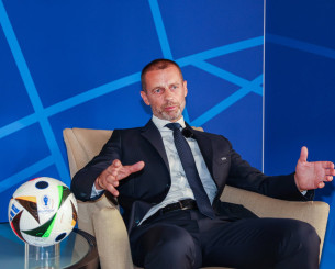 Ο μισθός του Τσέφεριν στην UEFA... ζαλίζει - Πόσα έχει βγάλει από το 2016! Ο μισθός του Τσέφεριν στην UEFA... ζαλίζει - Πόσα έχει βγάλει από το 2016!