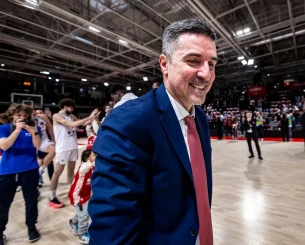 Η Ρέτζιο Εμίλια του Πρίφτη «φόρτωσε» με νέα ήττα τη Μιλάνο που... παραπαίει Η Ρέτζιο Εμίλια του Πρίφτη «φόρτωσε» με νέα ήττα τη Μιλάνο που... παραπαίει