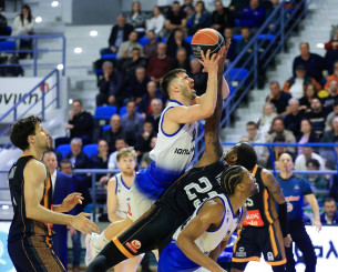 Το απίστευτο φινάλε με το buzzer beater του Δίπλαρου στη Καρδίτσα Το απίστευτο φινάλε με το buzzer beater του Δίπλαρου στη Καρδίτσα