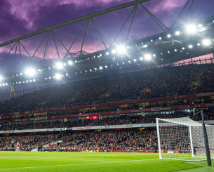 Oι ενδεκάδες στο ματς της Αρσεναλ με την Παρί Σεν Ζερμέν στο Λονδίνο