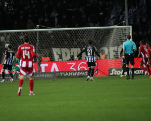 Αυτογκόλ του Μιχαηλίδη, μείωσε σε 2-1 ο Ολυμπιακός στην Τούμπα (vid) Αυτογκόλ του Μιχαηλίδη, μείωσε σε 2-1 ο Ολυμπιακός στην Τούμπα (vid)