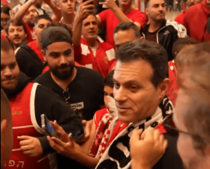 Yποδοχή ηρώων στο Τελ Αβίβ για την Χαποέλ του Ιτούδη μετά τη κατάκτηση του EuroCup Yποδοχή ηρώων στο Τελ Αβίβ για την Χαποέλ του Ιτούδη μετά τη κατάκτηση του EuroCup