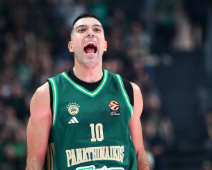 Μπουρούσης για Σλούκα: «Αν ο Παναθηναϊκός κατακτήσει τη EuroLeague, θα ξεπεράσει Σπανούλη, Διαμαντίδη, Παπαλουκά»