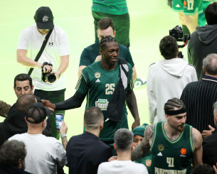 «Πεινασμένος» ο Ναν: «Θέλω κι άλλα βραβεία MVP και... triple double!»