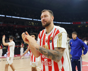 Συνεχίζει στον Ερυθρό Αστέρα ο Μοτιεγιούνας