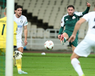 Ο Καλάμπρια με απίθανη προσποίηση και σουτ στη κίνηση το 2-1 για τον Παναθηναϊκό (video)