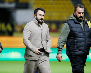 Αποδοκιμασίες για Καρυπίδη και ένταση μετά το ματς