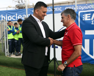 Χριστοφιλέας: «Κάναμε παιδαριώδη λάθη και όταν παίζεις κόντρα στον Ολυμπιακό πρέπει να προσέχεις»