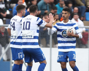 Τα δύο γκολ της Ελλάς Σύρου κόντρα στον Ολυμπιακό (videos)